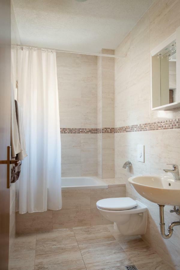 Apartments Kate Makarska Buitenkant foto