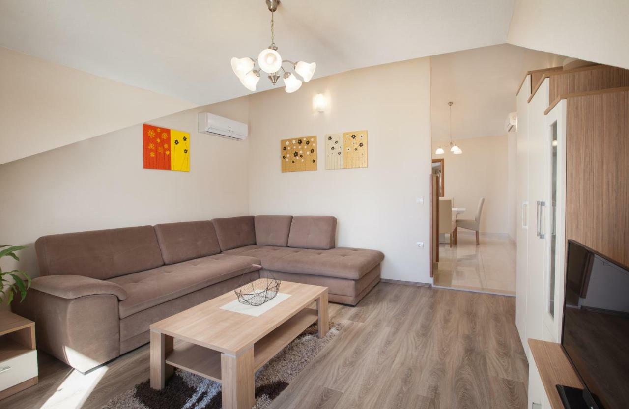 Apartments Kate Makarska Buitenkant foto