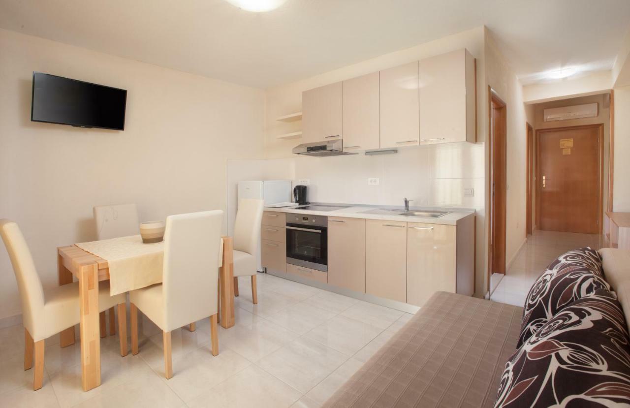 Apartments Kate Makarska Buitenkant foto