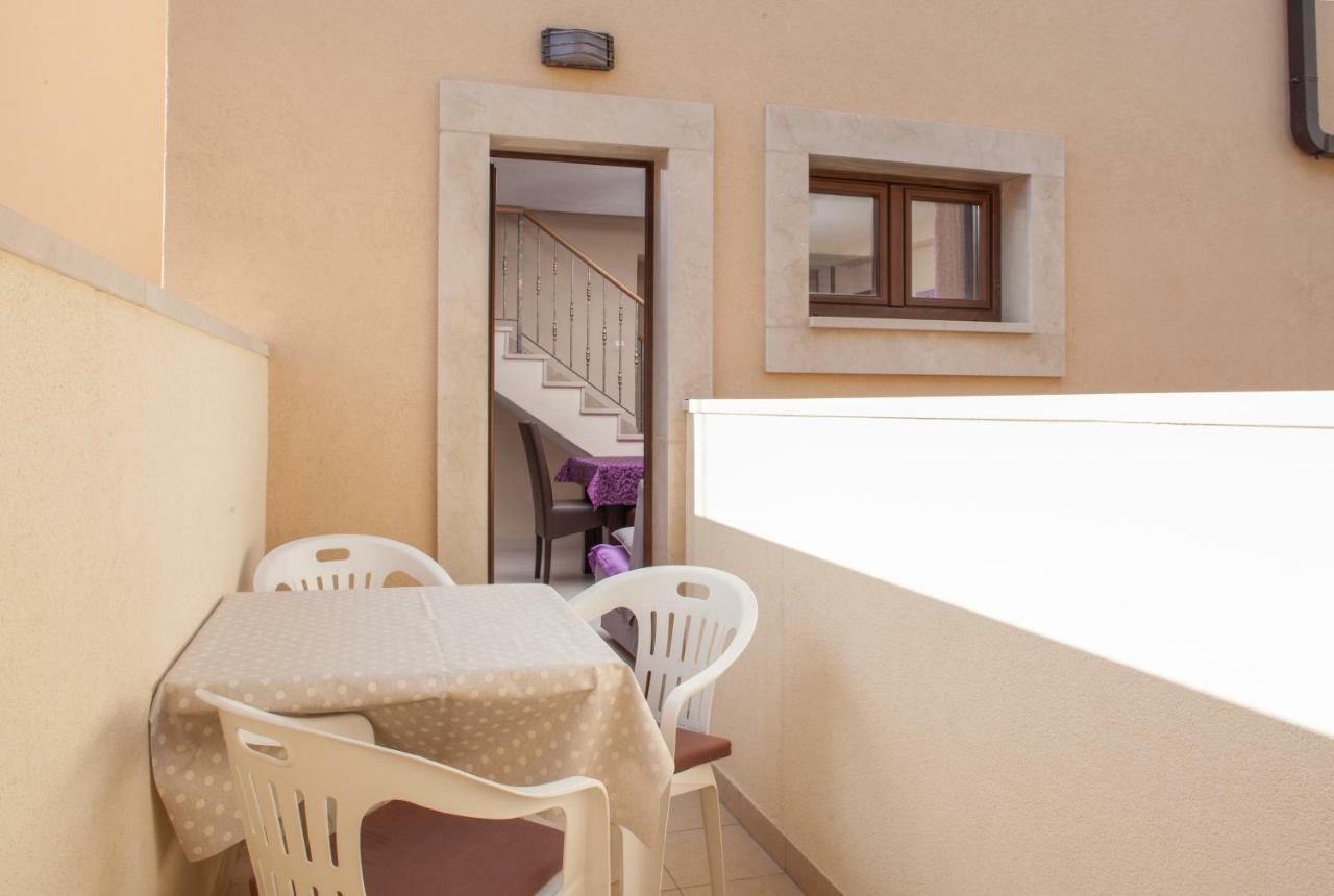 Apartments Kate Makarska Buitenkant foto
