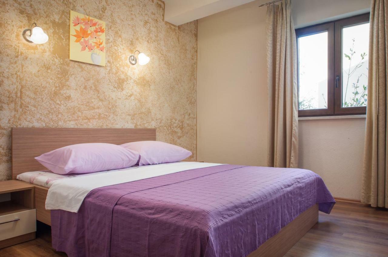 Apartments Kate Makarska Buitenkant foto